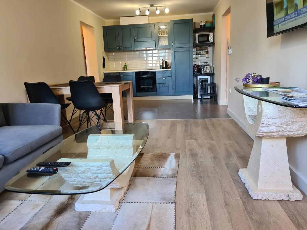 Apartman Monte Zaro Park Pola Esterno foto